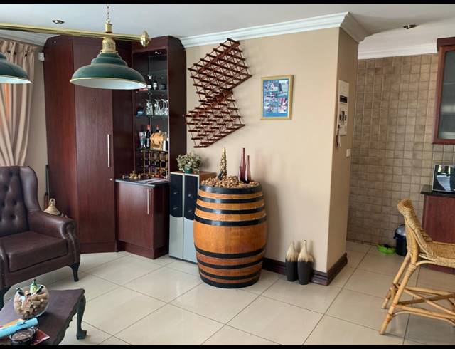 3 BEDROOM HOUSE FOR SALE IN VANDERBIJLPARK SE 8